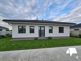 Ponúkame na predaj kvalitný 4-izbový bungalov - novostavbu v