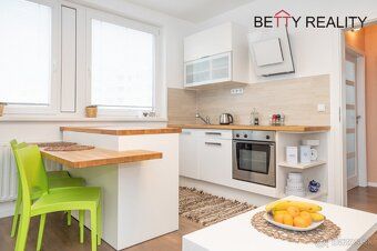 2i byt Bratislava – Petržalka – FEDINOVA - moderný, nápaditý