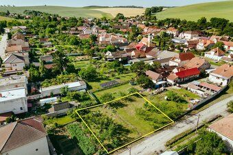 Ponúkame na predaj stavebný pozemok s celkovou výmerou 790 m
