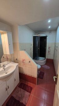 Ponúkame exkluzívne na predaj rodinný dom v obci Bohunice - 