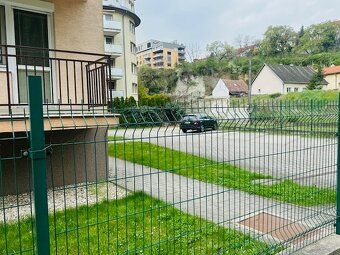 Popis • 4izbový byt pri lesoparku • úžitk. plocha 115 m2 • b