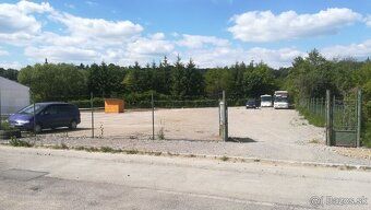 Ponúkam na prenájom pozemok (zastavané plochy a nádvoria) v 
