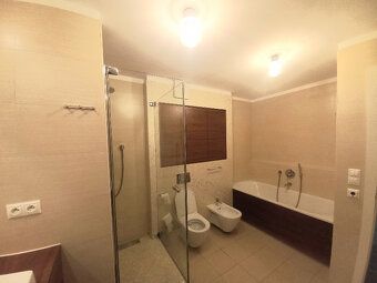 Na prenájom luxusný 3 izbový byt s terasou a dvomi parkovací
