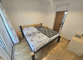 Typ: 3-izbový byt Mestská časť: Centrum Obec: Bánovce nad Be