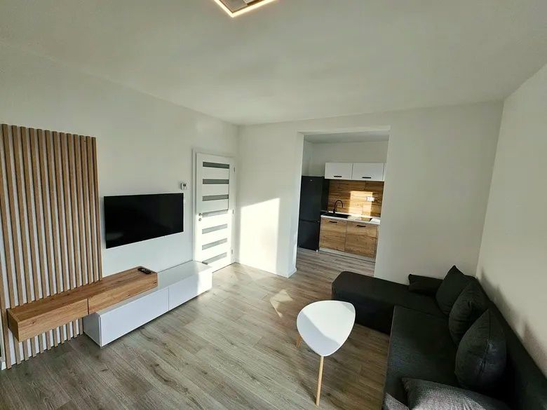 Ponúkame do prenájmu nový zariadený a klimatizovaný 1.5-izbo