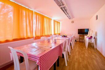 NOVÁ CENA - Maďarsko - Holloháza obľúbená a vyhľadávaná obec