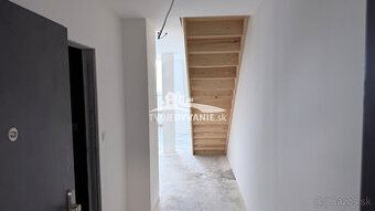 Ponúkame Vám na predaj pekne zrekonštruovaný 3-izbový byt na