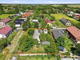 Poschodie: prízemie Zastavaná plocha: 102m² Obytná plocha: 8