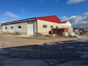 DAJAreality ponúka na prenájom skladovo-výrobnú halu 624 m² 