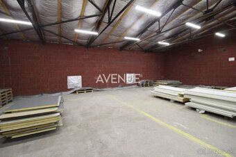 Dám do prenájmu murovanú halu o výmere 1 000 m2 a pozemok na