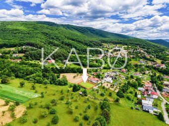 KABØ real estate vám exkluzívne ponúka jedinečný stavebný po