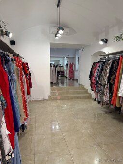 PRENÁJOM OBCHODNÝCH PRIESTOROV V CENTRE KOŠÍC – 225 m² 🌟
Pon