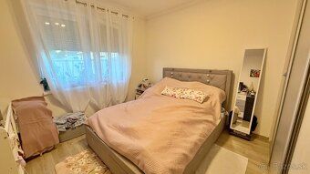 Moderné rodinné bývanie bez starostí – 3-izbový dvojdom vo V