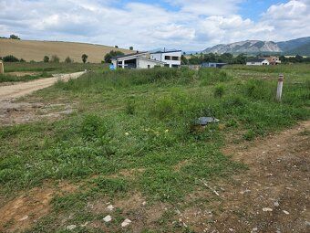 Ponúkame na predaj stavebný pozemok v obci Višňové pri Žilin