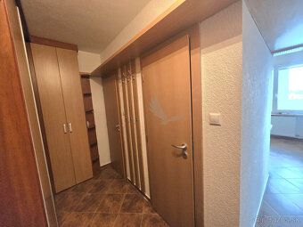 Typ: 1-izbový byt Mestská časť: Brezno mesto Obec: Brezno
​D