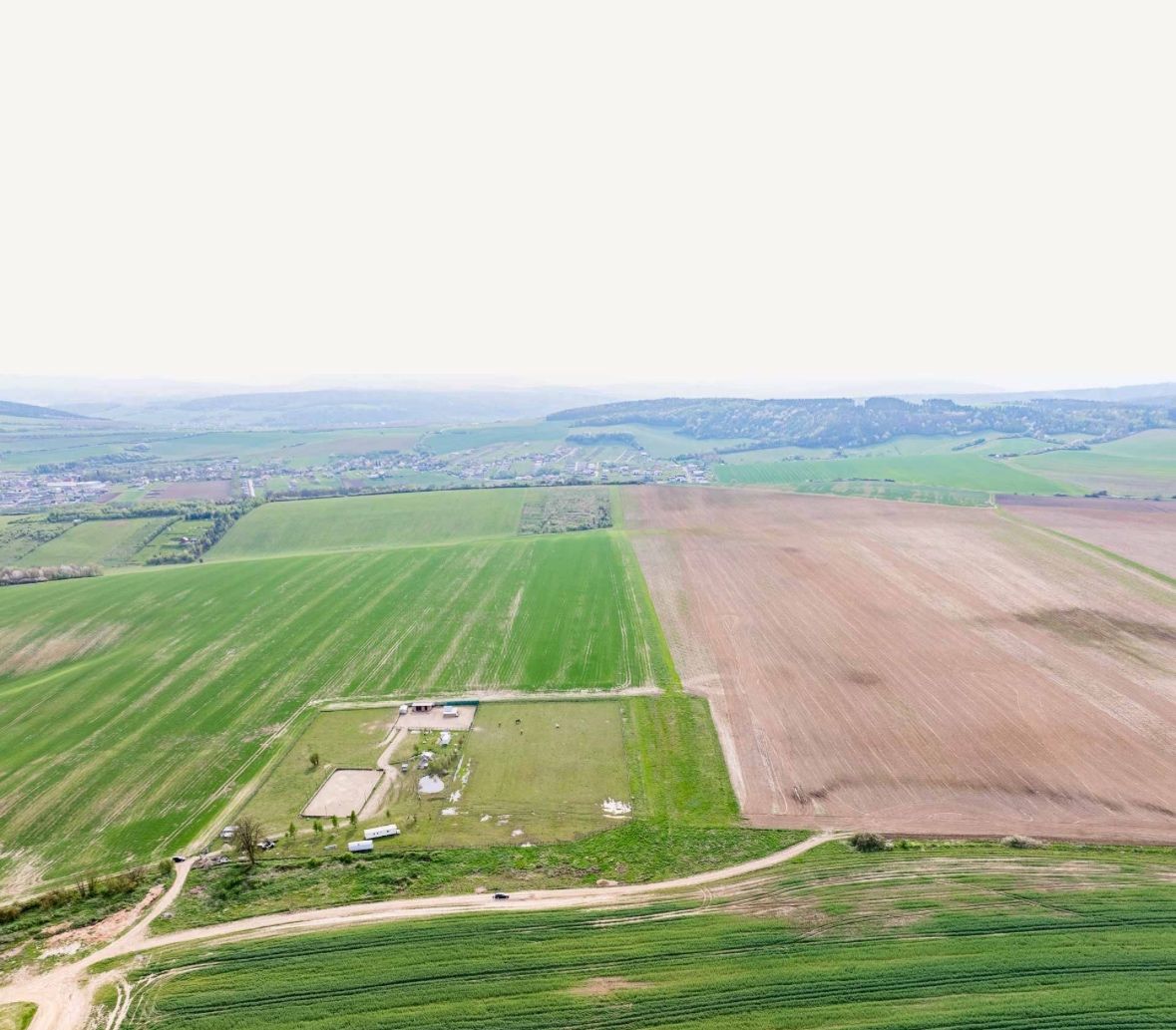 Ponúkame Vam na dlhodobý prenájom Ranč/Farmu v obci Maly Šar