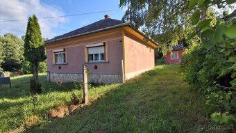 Dobrý deň.
Kúpím rodinný dom v okolí Kechneca (do 30km) výlu