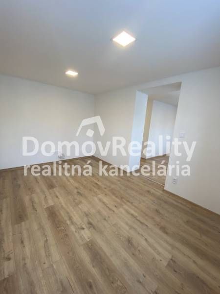 Ponúkame na predaj 2-izbový byt po kompletnej rekonštrukcii 