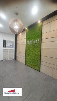 Ponúkame na predaj polyfukčnú 4 podlažnú, podpivničenú budov