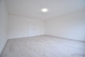 Typ: Obchodné priestory Ulica: Bajzova Obec: Žilina
ELISS RE