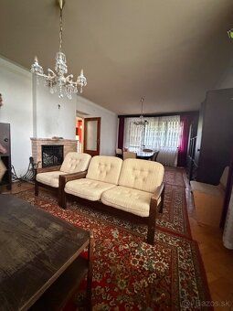 Na predaj priestranný 5-izbový rodinný dom v lukratívnej čas