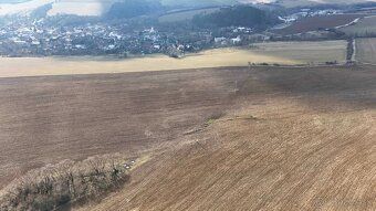 Spoločnosť Slovak Estate s.r.o. ponúka na predaj poľnohospod