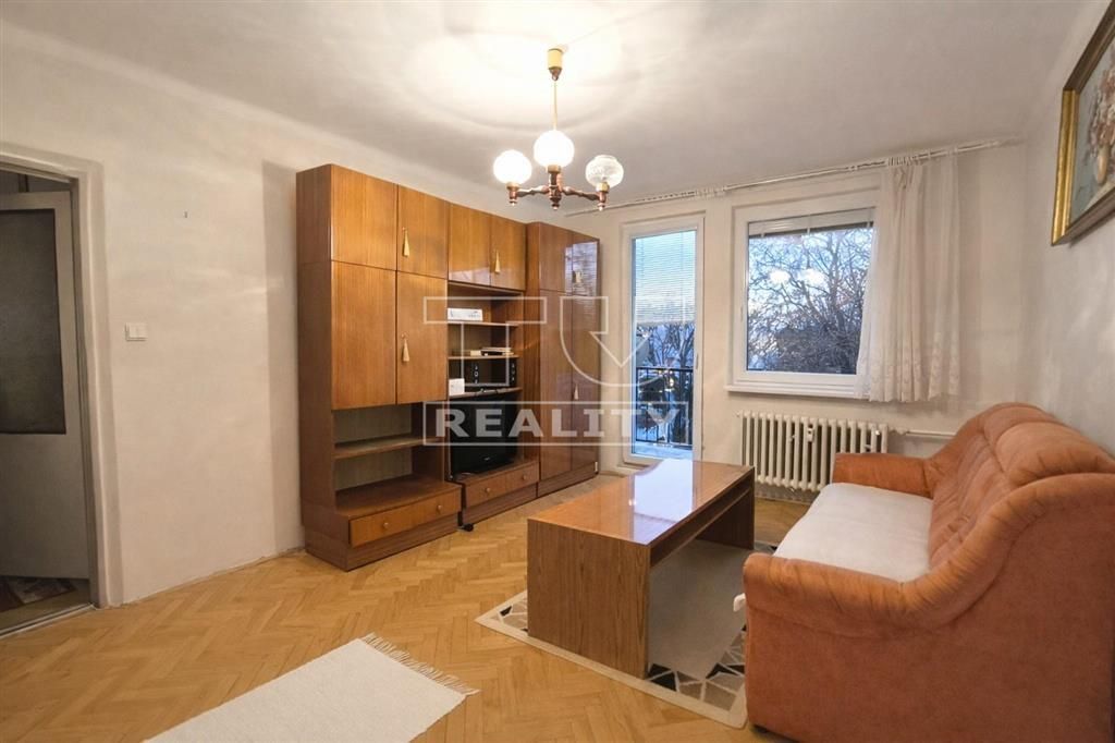 Ponúkame na predaj 3-izbový byt s rozlohou 65 m2 v tichej a 