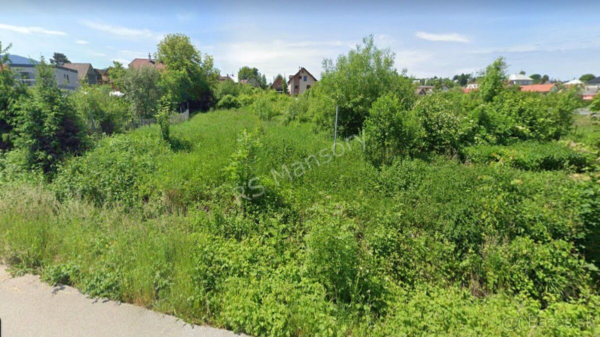 Na predaj slnečný pozemok s rozlohou 464 m2 v prímestskej ča