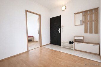 Ponúkame na predaj svetlý a príjemný 3-izbový byt vo vyhľadá