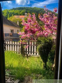 Ponúkame na predaj udržiavaný, celoročne obývateľný dvojdom 