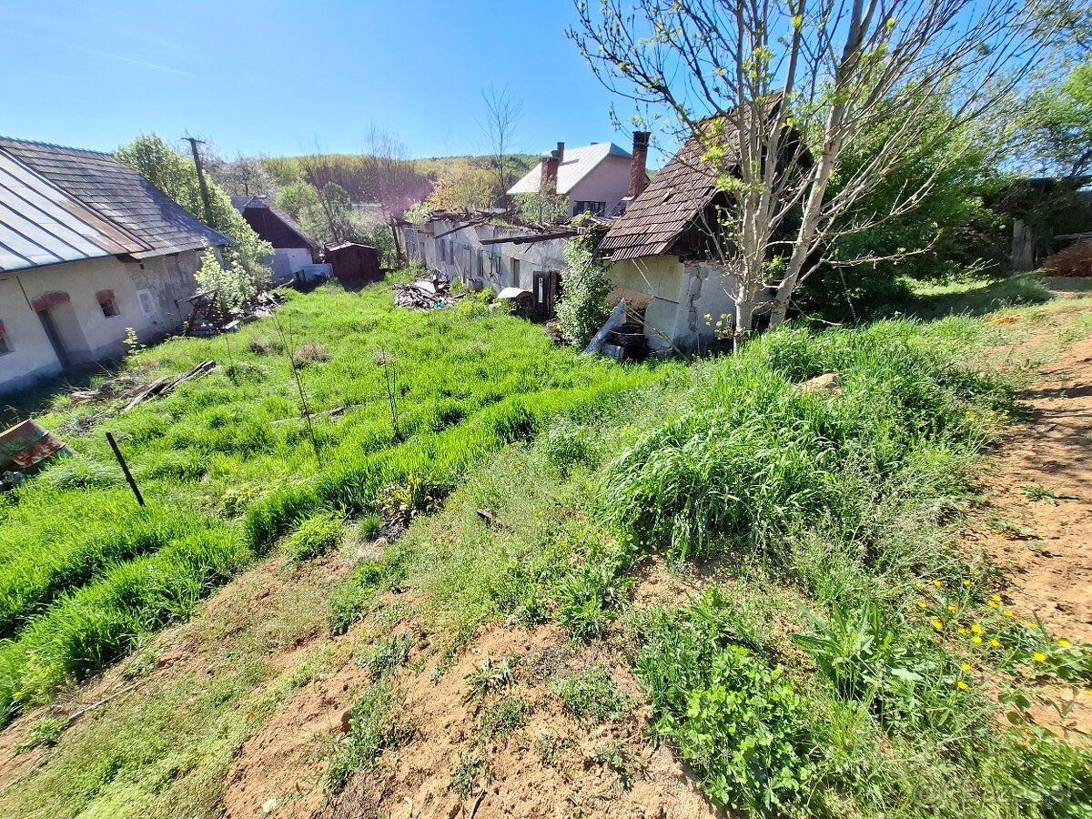 Ponúkame vám slnečný a rovinatý pozemok s výmerou 505 m², pr