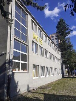 Izba na prenájom v novom byte. Ubytovanie vo veľmi peknej, n