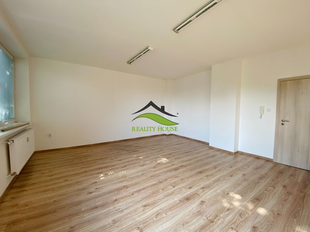 REALITY HOUSE Vám ponúka:
Príjemnú Novú Kanceláriu na prenáj