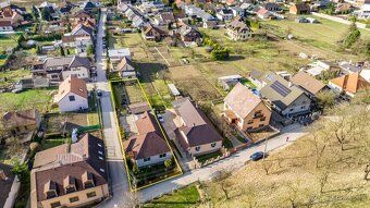 Ponúkame exkluzívne na predaj 3 izbový rodinný dom s garážou