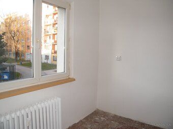 Predstavujem vám štýlový 2-izbový byt na Lomenej ulici v Koš
