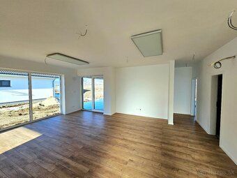 Ponúkane na predaj nízkoenergetické bungalovy v projekte Veľ