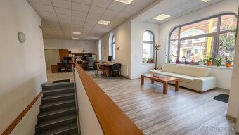 EXKLUZÍVNE! PREČO PRÁVE TIETO PRIESTORY? Takmer 600 m² na dv