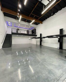 Zdravím, hľadám takýto štýl podnikania, loft priestor, menši