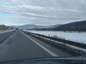 Ponúkam na predaj pozemok o výmere 604 m2 zaradený v platnom