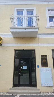 Ponúkame na prenájom obchodný priestor na pešej zóne (centru