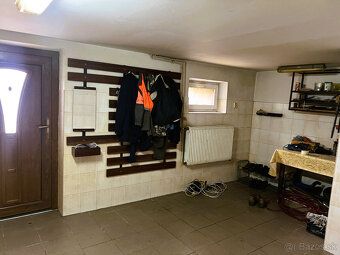 Rodinný dom sa nachádza v obci Podhorie - Beluša - Hloža, na