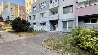 Ponúkame exkluzívne na predaj zariadený priestranný 3-izbový