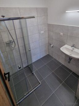 Ponúkame na prenájom moderný 2-izbový byt o výmere 56,85 m² 