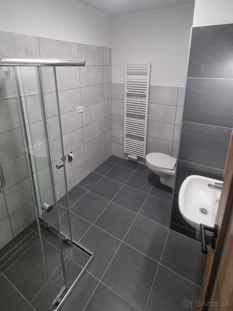 Ponúkame na prenájom útulný 2-izbový byt o výmere 55,28 m² v