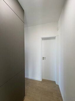 Typ: 2-izbový byt Ulica: Andreja Žarnova Mestská časť: Centr