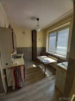 CENA PRE HOTOVOSŤ JE LEN 35 000 EUR
Cena na ÚVER je 31 000 E