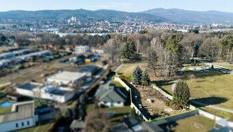 Poschodie: prízemie Rozloha pozemku: 1455m² Vlastníctvo: fir