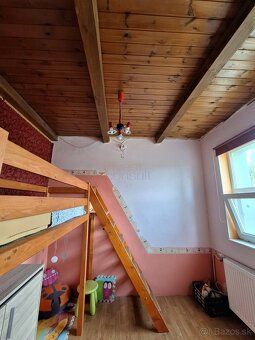 TROJIZBOVÝ BYT S BALKÓNOM V KOMÁRNE NA PREDAJ V BLÍZKOSTI PR