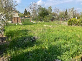 Odstupenie zahrady 400m2 rocne sa plati 100 e zahradkarskemu