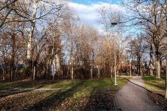 Odstupenie zahrady 400m2 rocne sa plati 100 e zahradkarskemu